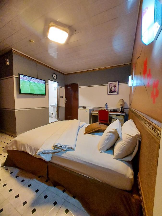 Hotel Relax 킨샤사 외부 사진
