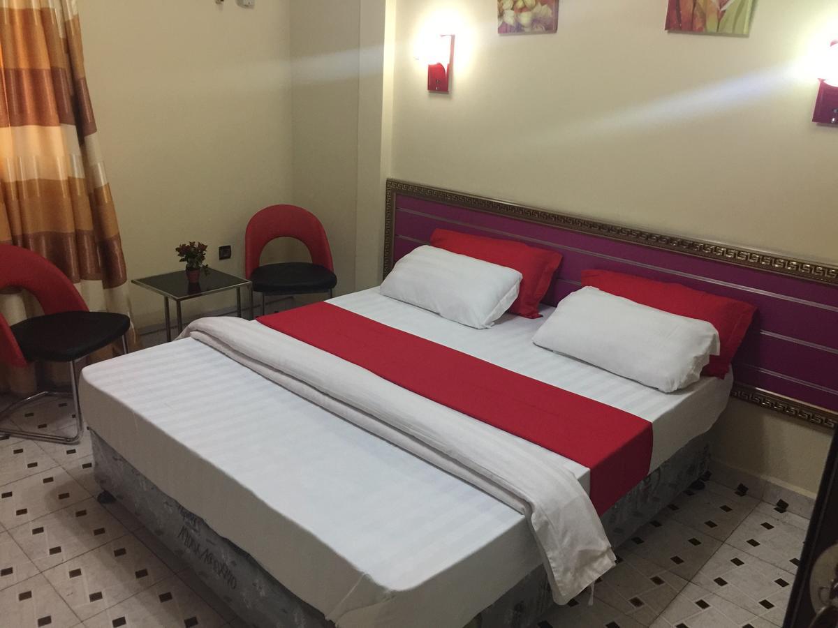 Hotel Relax 킨샤사 외부 사진
